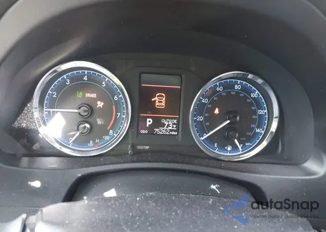 2018 Toyota Corolla Le z USA, uszkodzony, nr VIN 2T1BURHE6JC010315